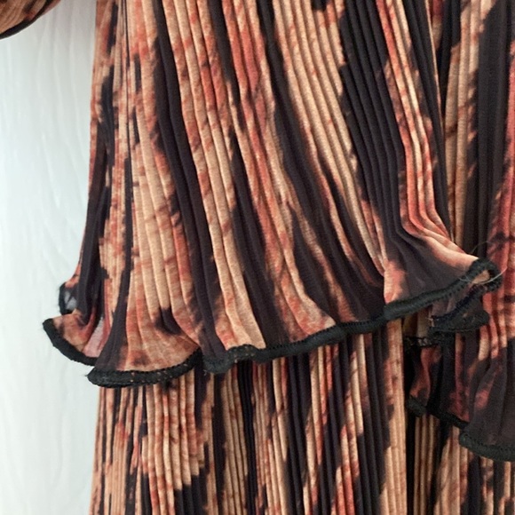 NWT GANNI Pleated Georgette Midi Dress Tigers Eye Size 36 US Size 4‎ Printed - Picture 14 of 17